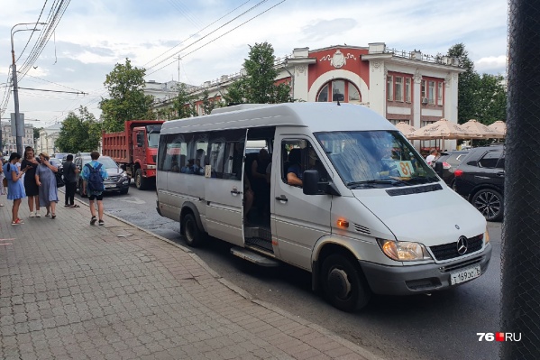 По Ярославлю ездят нелегалы По Ярославлю ездят нелегалы