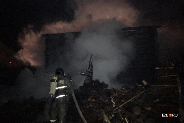 Дом сгорел полностью Дом сгорел полностью