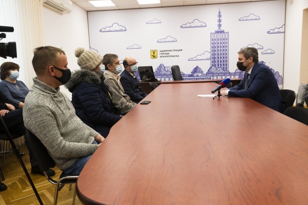 Дмитрий Морев пообещал сделать ремонт в маневренном фонде Дмитрий Морев пообещал сделать ремонт в маневренном фонде