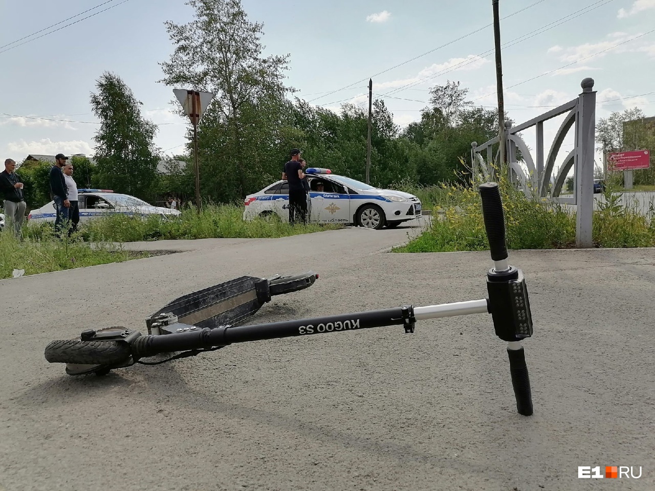 На Урале водитель Mitsubishi сбил 13-летнюю девочку на электросамокате