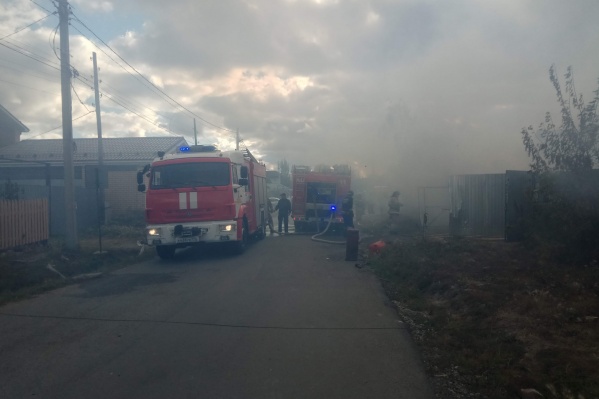 Пожар произошел в частном секторе поселка Кременкуль Пожар произошел в частном секторе поселка Кременкуль
