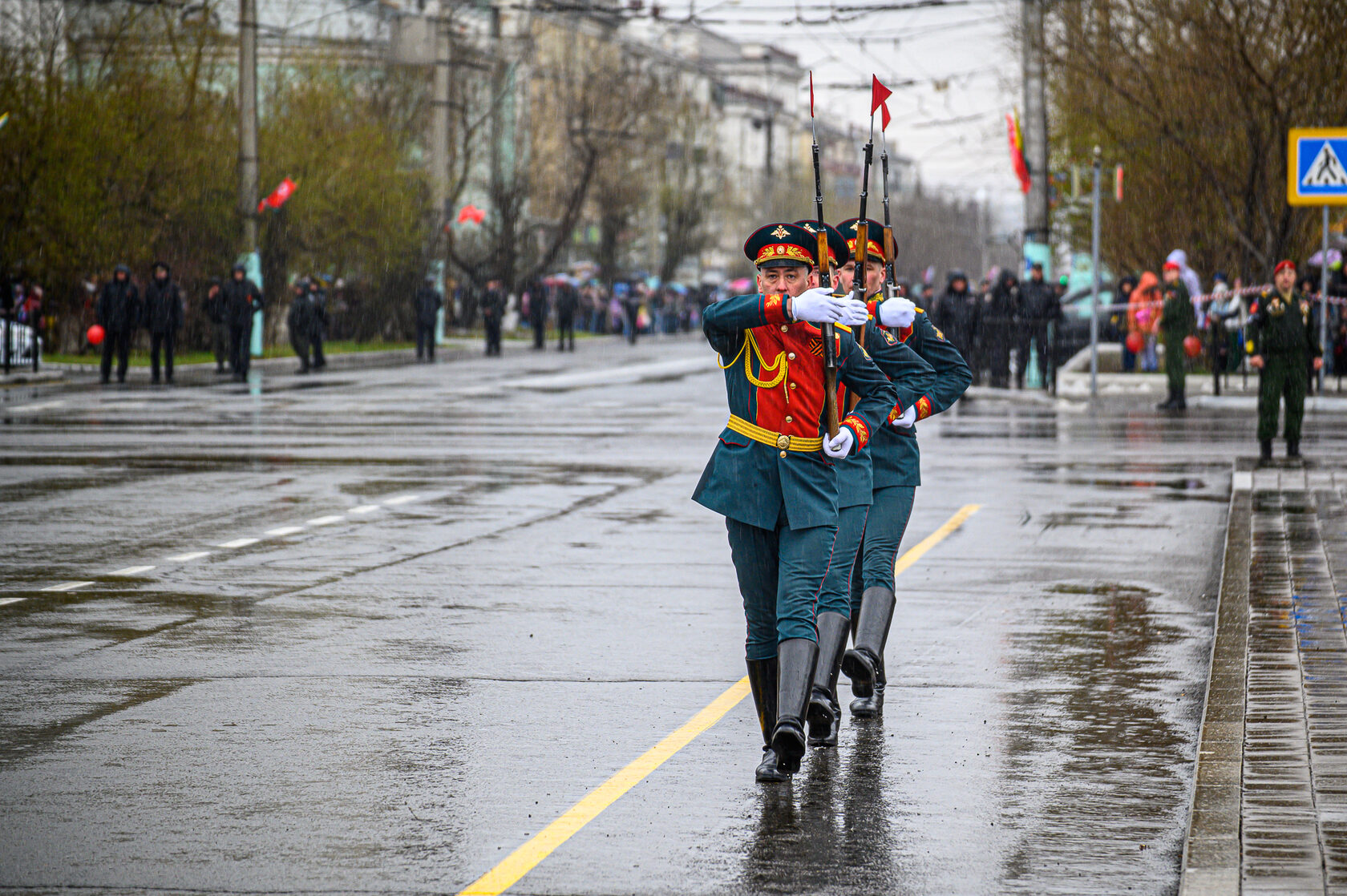 Парад победы в чите фото