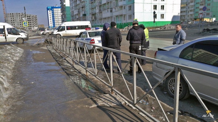 ДТП произошло в Плющихинском ж/м ДТП произошло в Плющихинском ж/м