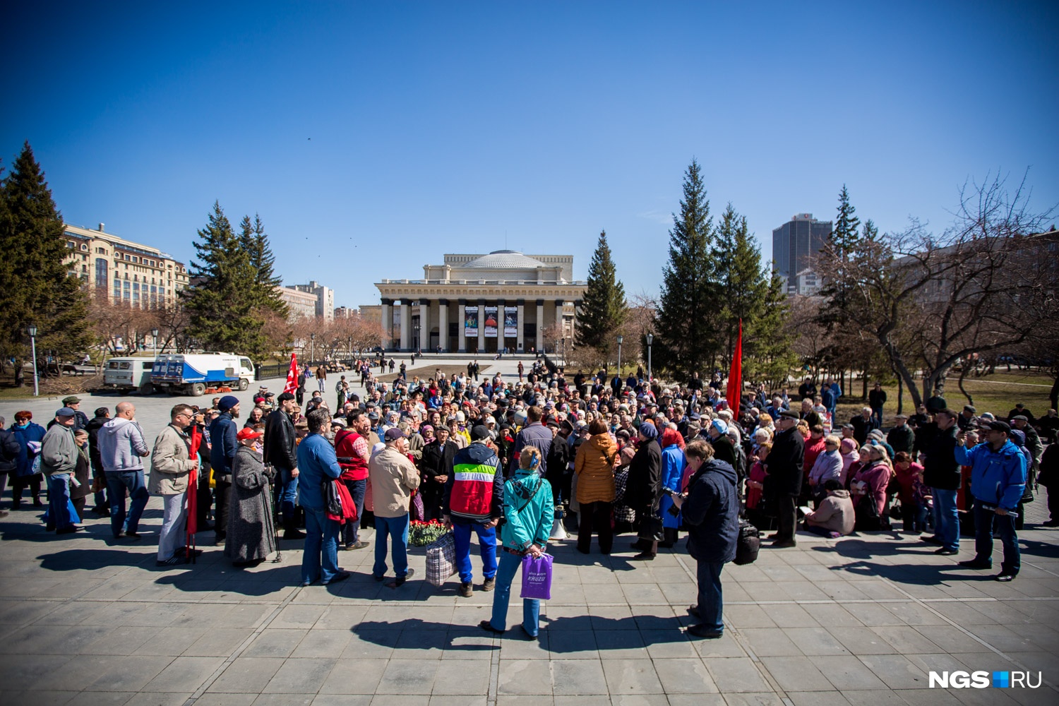 Митинг на пл. Ленина 22 апреля Митинг на пл. Ленина 22 апреля