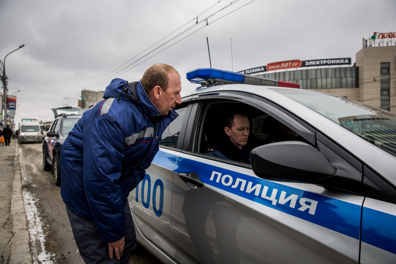 Цель операции — напомнить водителям, как важно уступать дорогу экстренной службе, подчеркнули в ГИБДД<br> Цель операции — напомнить водителям, как важно уступать дорогу экстренной службе, подчеркнули в ГИБДД<br>