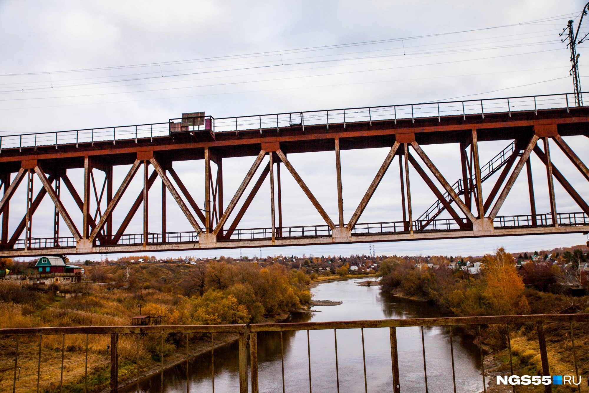 железнодорожный мост через реку в омске. жд мост через омь в омске. железнодорожный мост через иртыш в омске. мост через речку стерля. новый железнодорожный мост в омске.