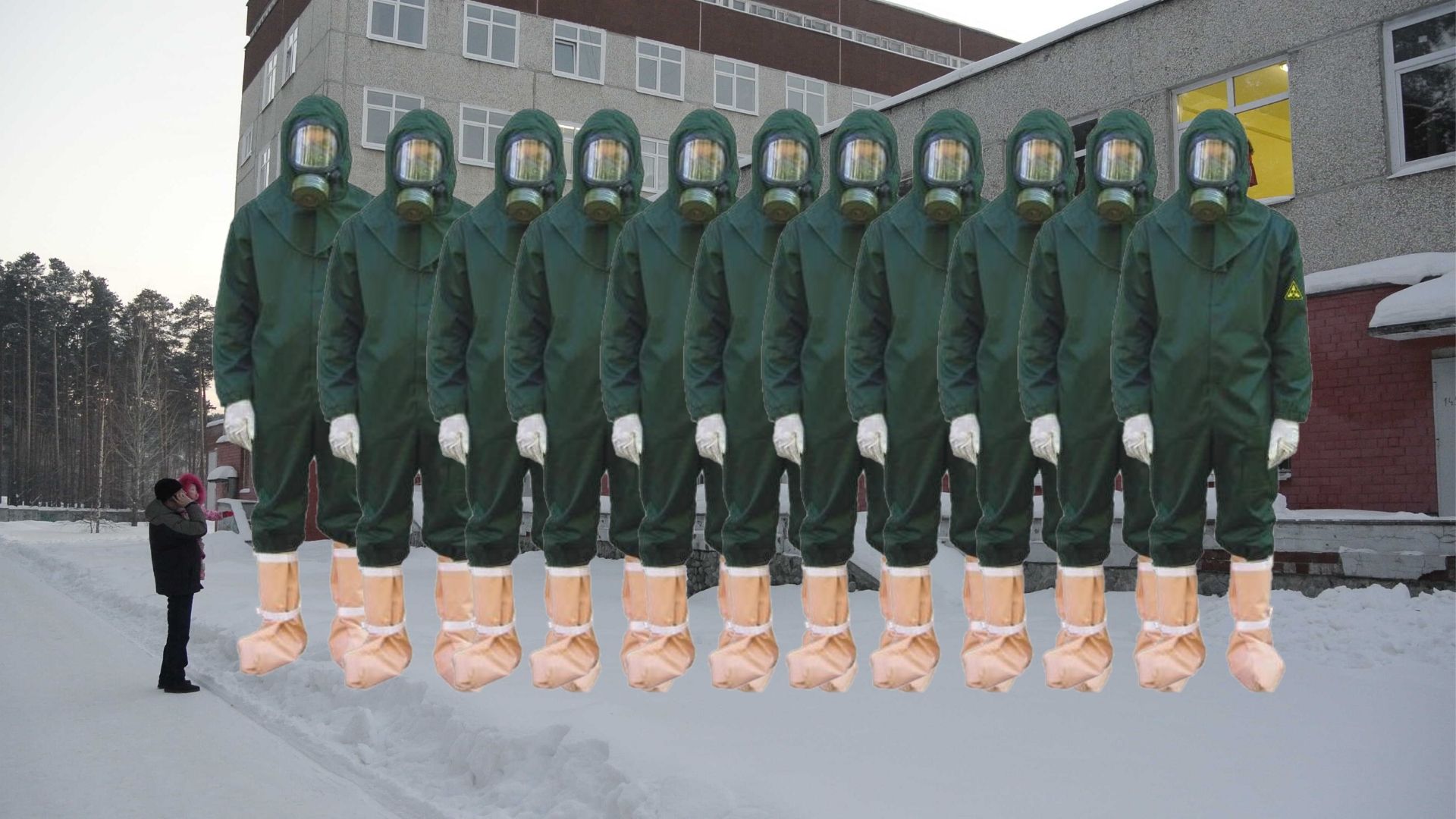 При чем тут китайский коронавирус? Екатеринбургская больница закупает противочумные костюмы