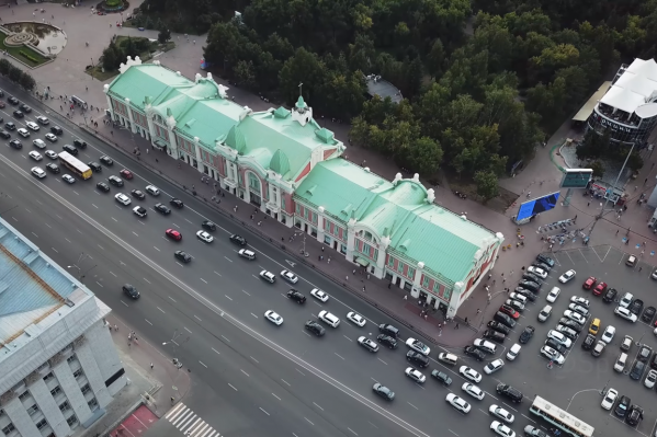 Сибиряк показал самые знаменитые места Новосибирска Сибиряк показал самые знаменитые места Новосибирска