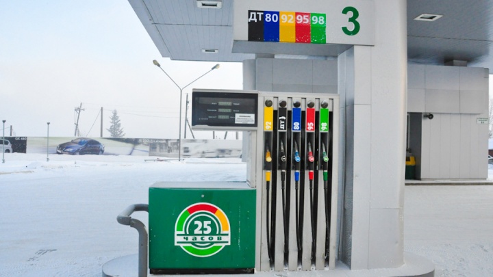На заправках в Красноярске подорожало дизельное топливо