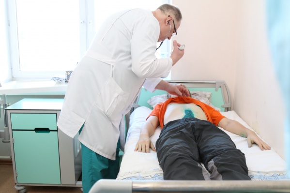 Операция по возвращению сердца на своё законное место прошла под руководством главного хирурга региона Николая Ростовцева Операция по возвращению сердца на своё законное место прошла под руководством главного хирурга региона Николая Ростовцева