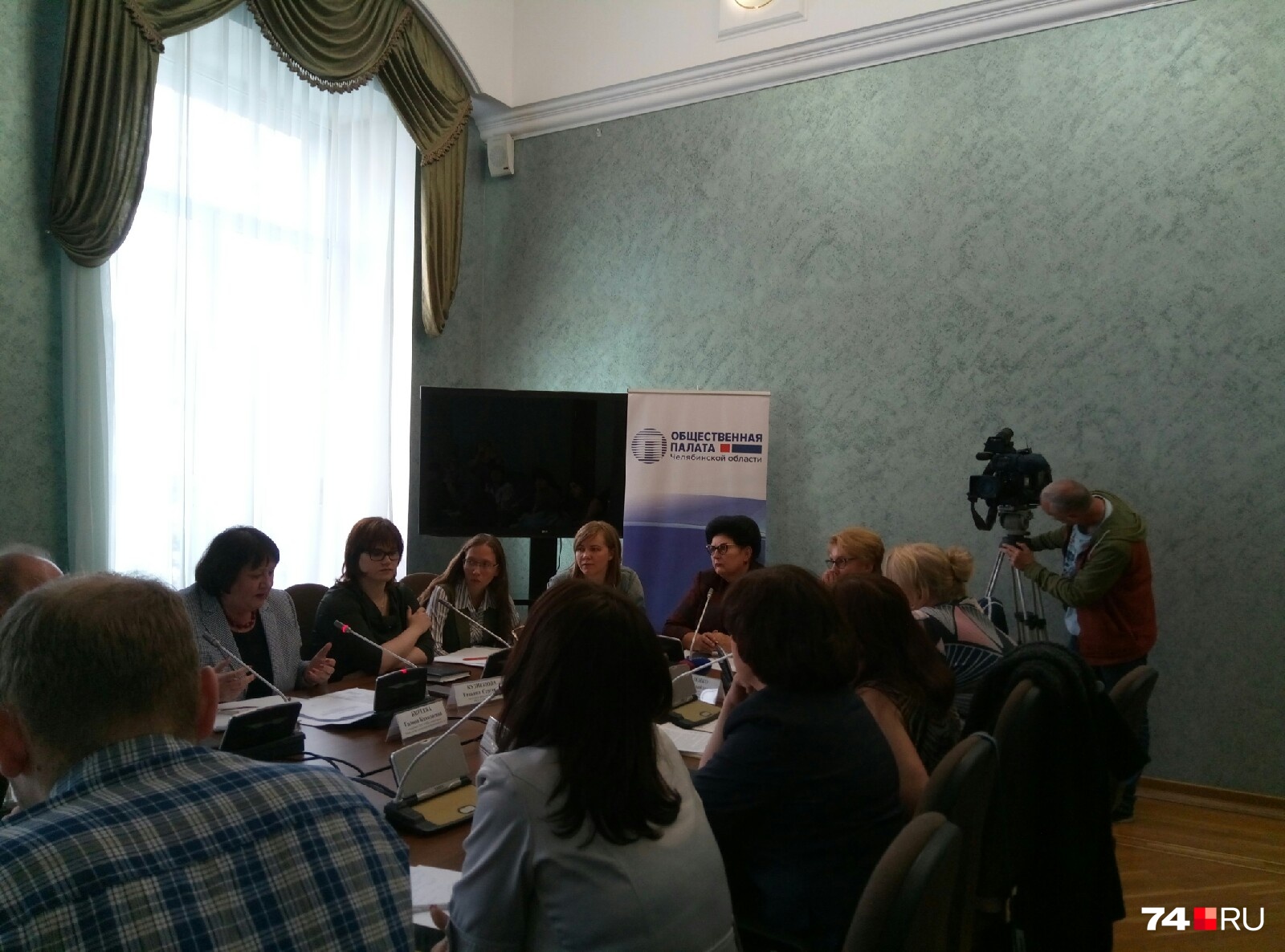 Проблемы «открытой реанимации» решили обсудить за круглым столом Проблемы «открытой реанимации» решили обсудить за круглым столом