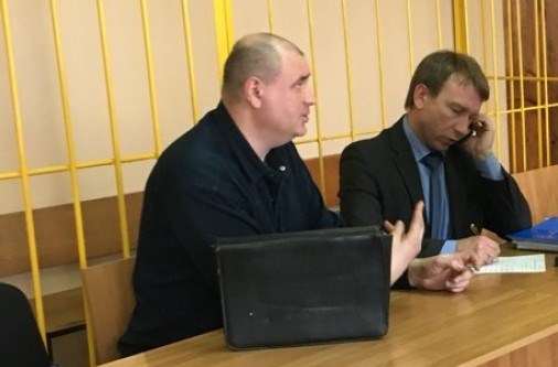 «Не подпишешь — всеку». Полицейского из Нижнего Новгорода осудили за то, что ударил девушку