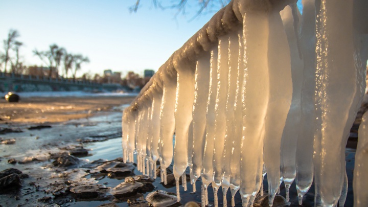 Лед будет намерзать: в Самарской области объявили желтый уровень опасности из-за погоды