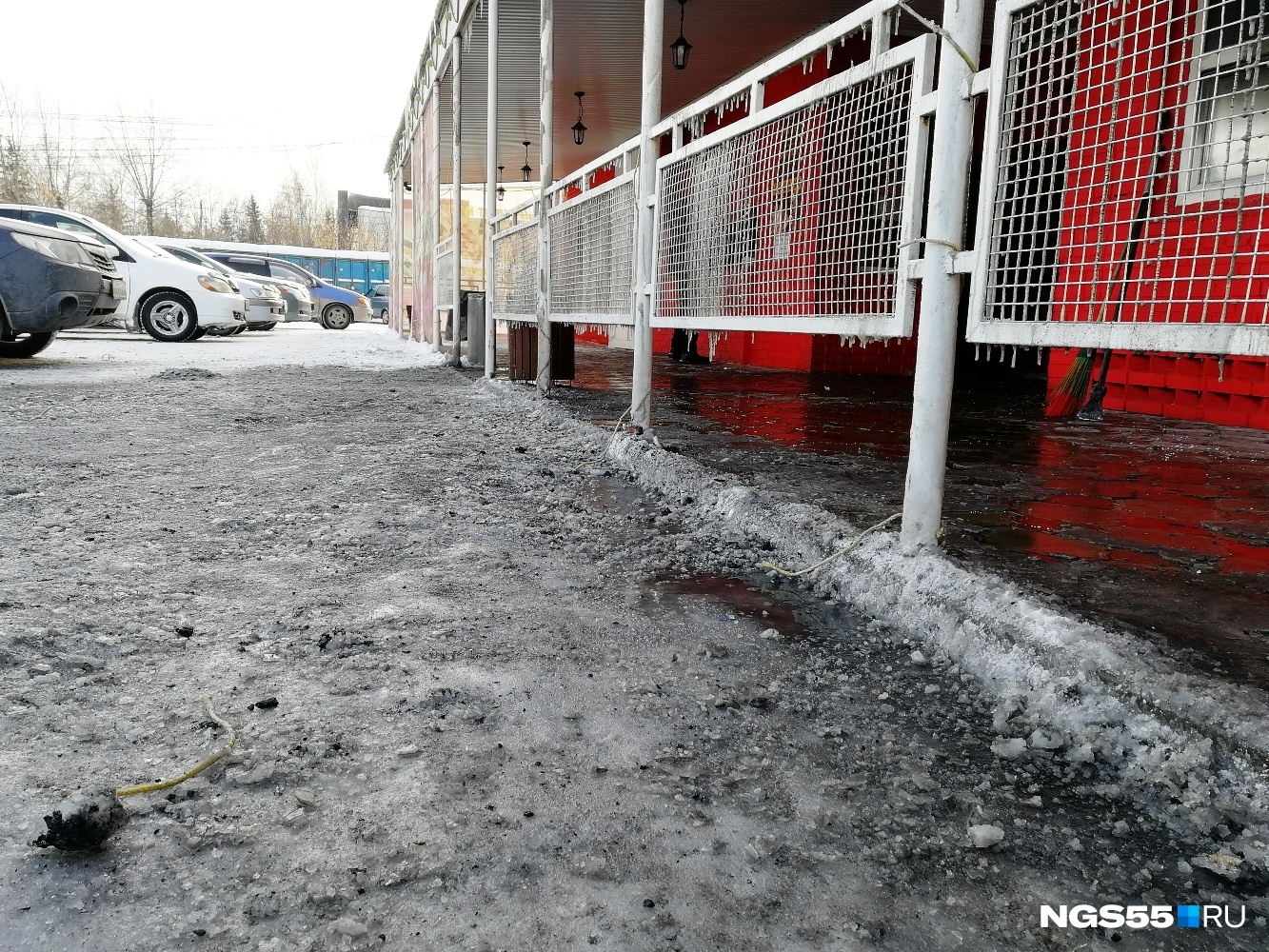 Сайт у вартана омск. У Вартана Омск. Кафе у Вартана Омск. Омск кафе"Вартана" фото кафе у Вартана. Драка возле кафе у Вартана Омск.