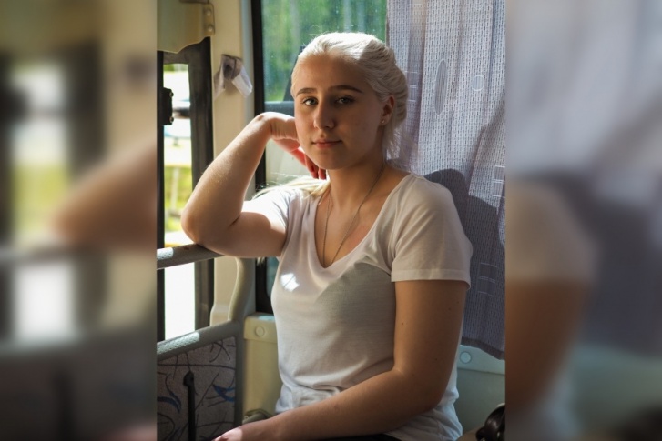 Десятиклассница с детства увлекалась спортом Десятиклассница с детства увлекалась спортом