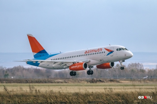 В Sukhoi Superjet 100 начал сбоить двигатель В Sukhoi Superjet 100 начал сбоить двигатель