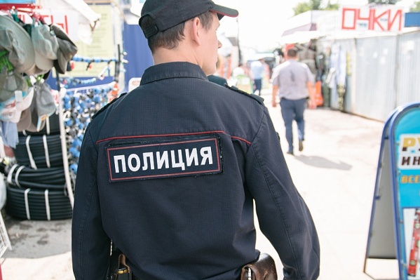 Сотрудники МВД прочесывают рынки и скверы Сотрудники МВД прочесывают рынки и скверы 