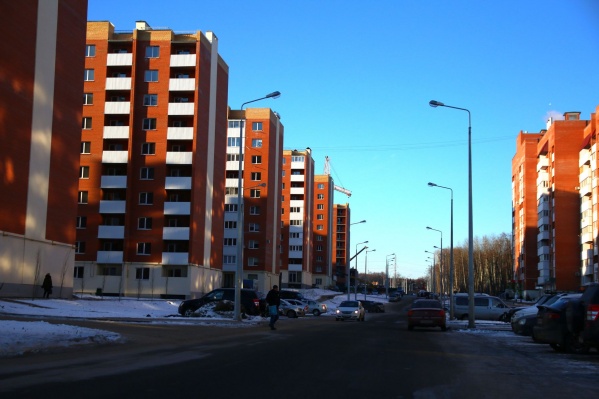 Сквозную дорогу в Новой Самаре начали строить летом 2019 года Сквозную дорогу в Новой Самаре начали строить летом 2019 года