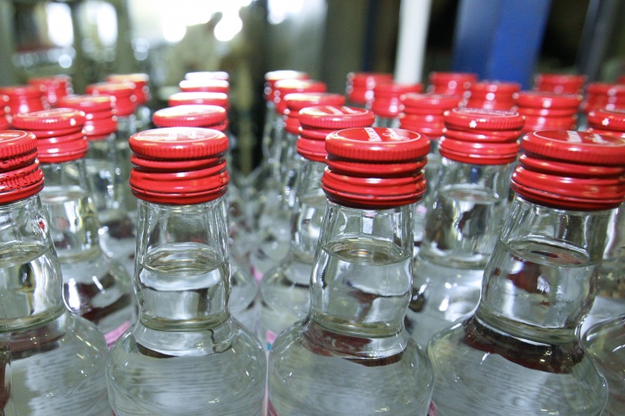 5 июня в Новосибирске поймали организатора незаконной продажи контрафактного алкоголя 5 июня в Новосибирске поймали организатора незаконной продажи контрафактного алкоголя