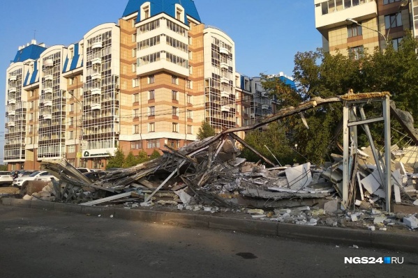 Павильоны на «Городке» снесли в конце прошлой недели Павильоны на «Городке» снесли в конце прошлой недели