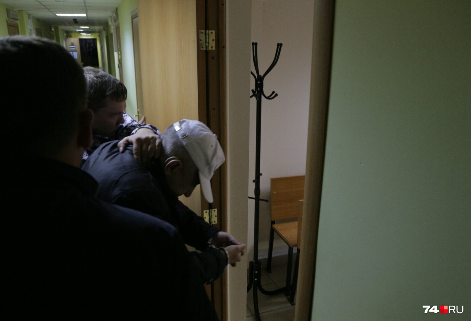 На задержанного изначально инвалида силовикам указали его соседи На задержанного изначально инвалида силовикам указали его соседи