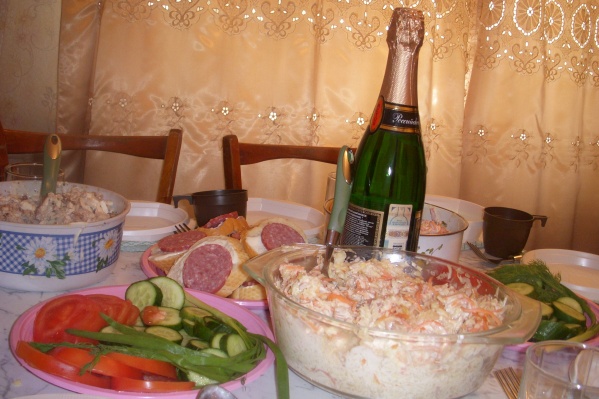 Цены на продукты для праздничного стола поднялись за год на 5% Цены на продукты для праздничного стола поднялись за год на 5% 