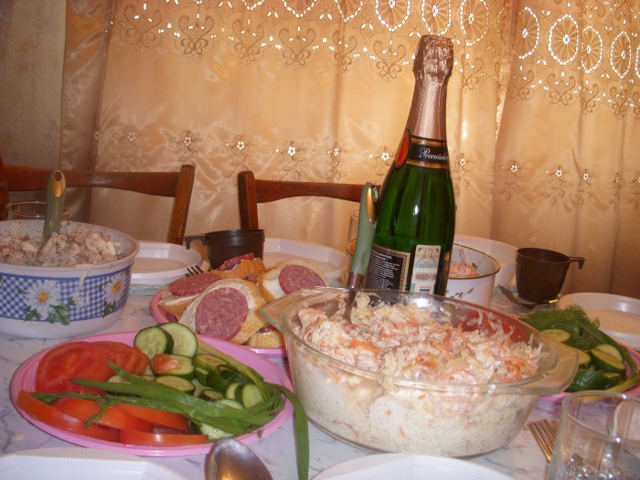 Цены на продукты для праздничного стола поднялись за год на 5% Цены на продукты для праздничного стола поднялись за год на 5%