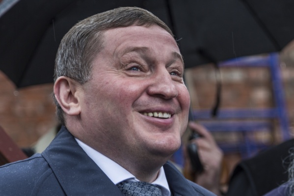 Андрей Бочаров, по предварительным данным, лидирует со значительным отрывом Андрей Бочаров, по предварительным данным, лидирует со значительным отрывом
