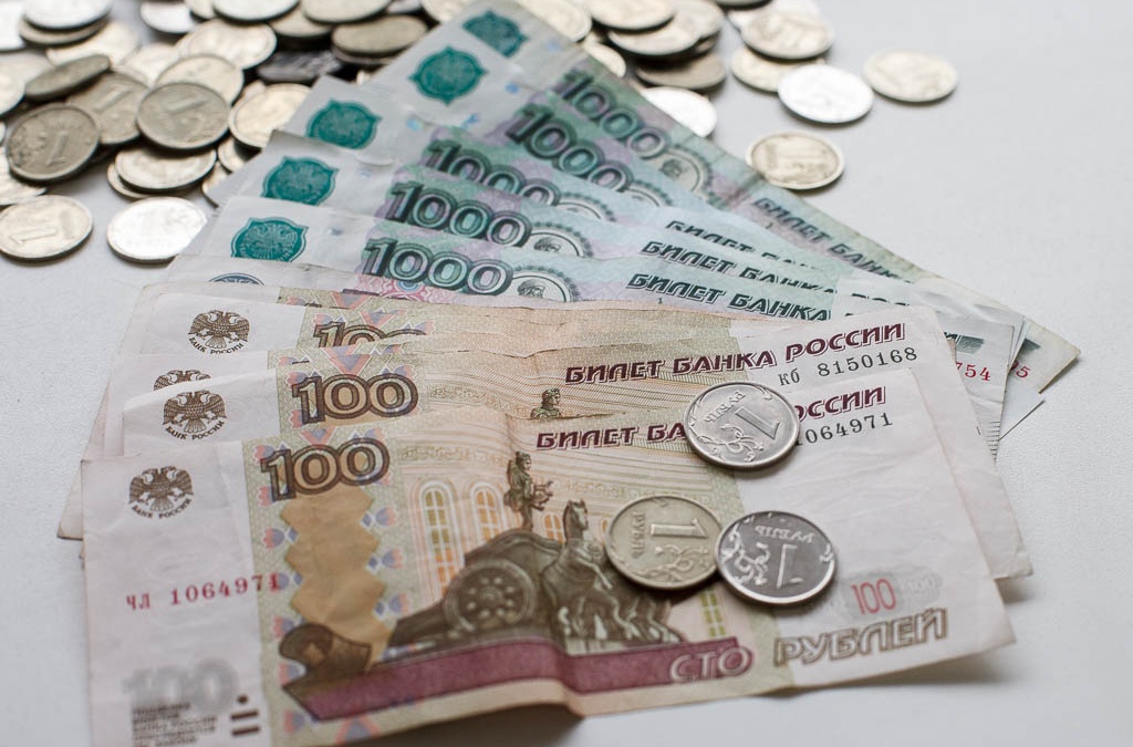 Как вы относитесь к повышению НДС?