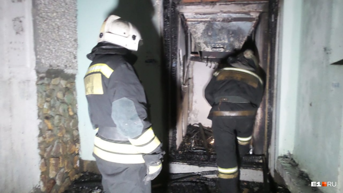 Шахта мусоропровода выгорела полностью Шахта мусоропровода выгорела полностью