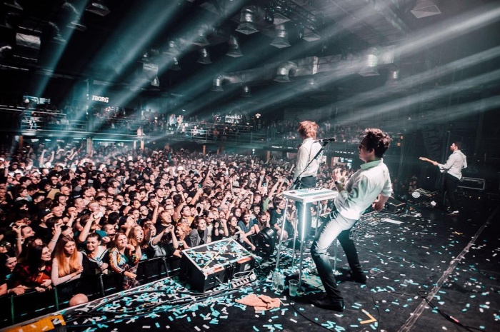 Так Enter Shikari отжигали в Питере и теперь повторят это в Екатеринбурге Так Enter Shikari отжигали в Питере и теперь повторят это в Екатеринбурге
