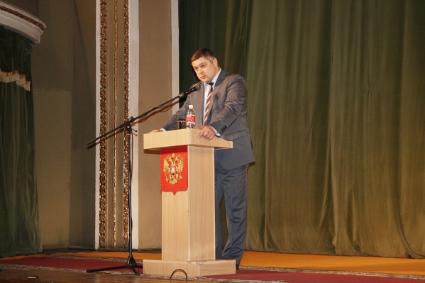 Денис Станиславов подозревается в превышении должностных полномочий Денис Станиславов подозревается в превышении должностных полномочий