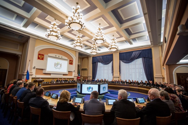 Полномочия худсовета закончатся в апреле 2019 года Полномочия худсовета закончатся в апреле 2019 года