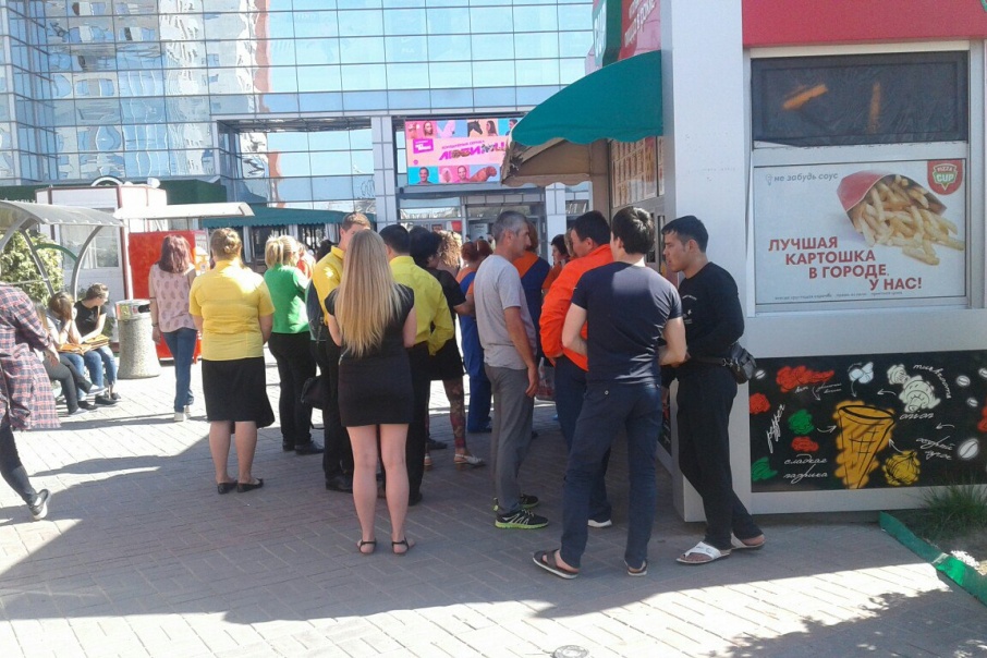 В Волгограде эвакуировали посетителей ТРЦ «Акварель»