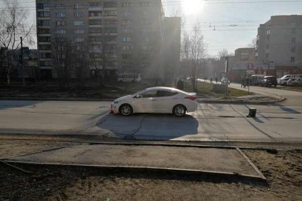 Сейчас автоинспекторы выясняют обстоятельства происшествия Сейчас автоинспекторы выясняют обстоятельства происшествия