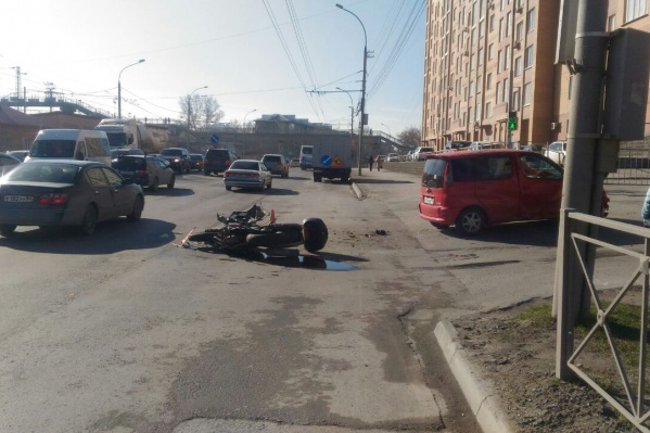 «Тойота» перед аварией поворачивала «Тойота» перед аварией поворачивала