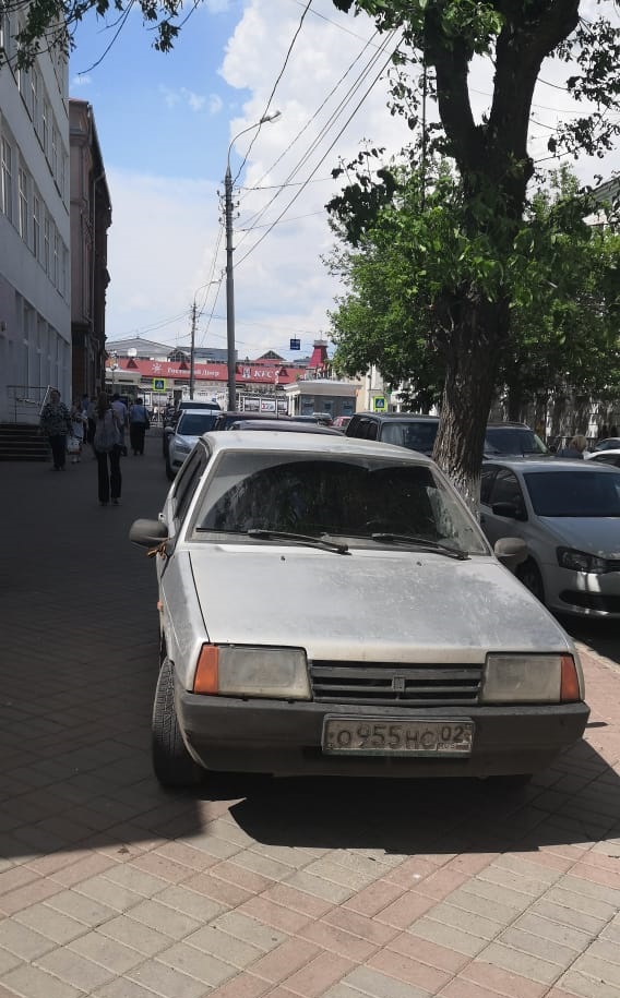 Снова ул. Октябрьской Революции — без комментариев... Снова ул. Октябрьской Революции — без комментариев...