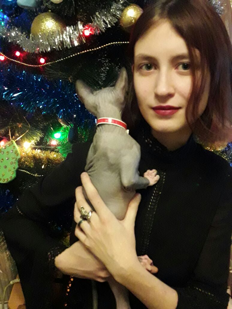 Старшей дочери Софье сейчас 17 лет: она учится в десятом классе Старшей дочери Софье сейчас 17 лет: она учится в десятом классе