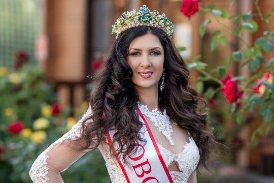 Ольга Амосова получила номинацию Super Star на национальном конкурсе красоты «Миссис Россия Мира» Ольга Амосова получила номинацию Super Star на национальном конкурсе красоты «Миссис Россия Мира»