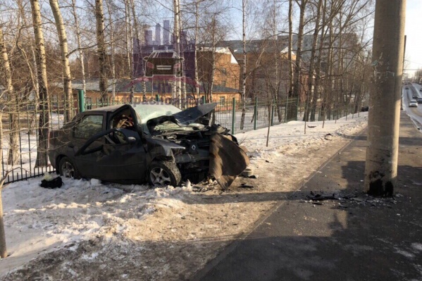 Авария произошла возле БСМП Авария произошла возле БСМП