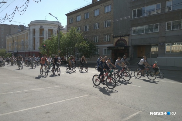 Второй городской велопарад состоялся в Красноярске Второй городской велопарад состоялся в Красноярске 