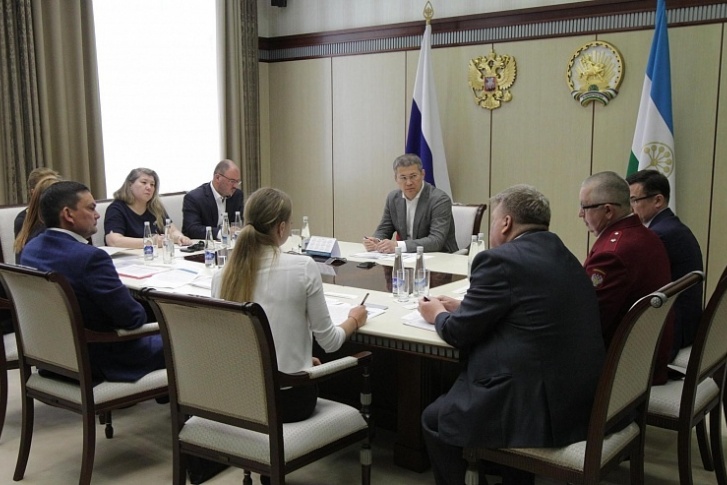 На разборе полетов о внеплановых проверках бизнеса присутствовал глава ведомства и сама чиновница На разборе полетов о внеплановых проверках бизнеса присутствовал глава ведомства и сама чиновница