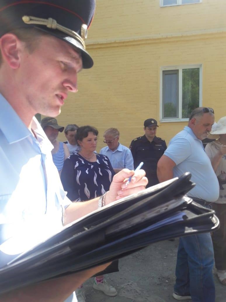 Ее, по словам правозащитника, изъяли из багажника владельца без объяснения причин Ее, по словам правозащитника, изъяли из багажника владельца без объяснения причин
