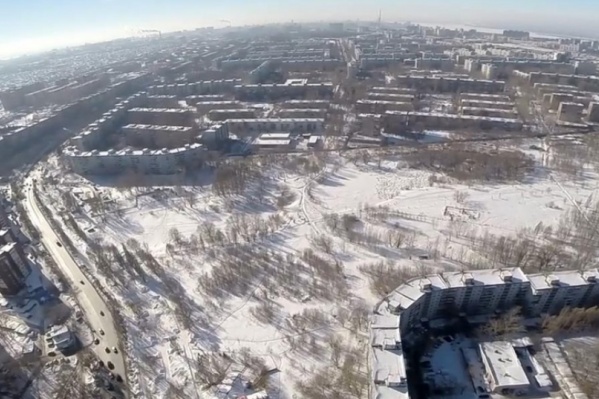 Площадь участка в Промышленном районе, отданного под перепланировку, составляет 60,94 га Площадь участка в Промышленном районе, отданного под перепланировку, составляет 60,94 га
