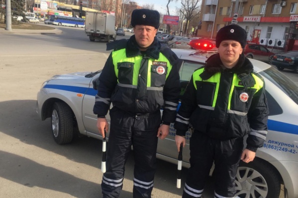 Старший лейтенант Александр Новиков и лейтенант Евгений Ревин Старший лейтенант Александр Новиков и лейтенант Евгений Ревин
