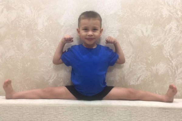 4-летний Спартак больше года занимается борьбой 4-летний Спартак больше года занимается борьбой