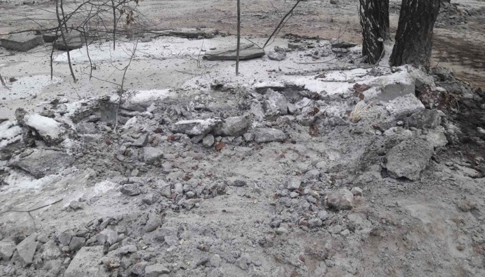 В компании тюменского депутата отрицают причастность к загрязнению лесополосы остатками бетона