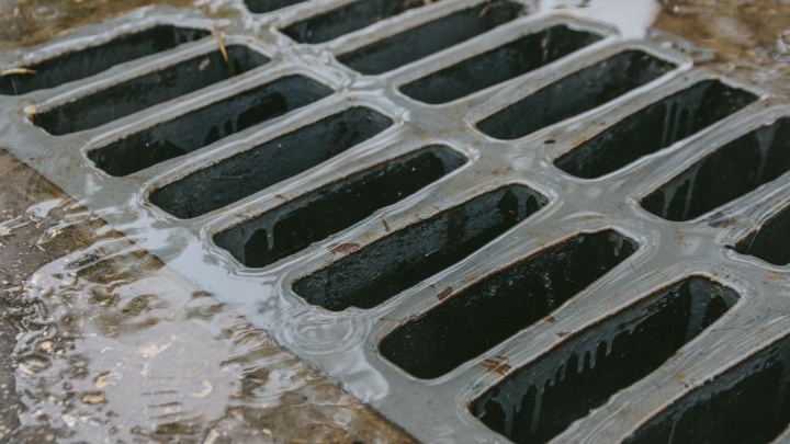 Защитят Волгу: в Самаре планируют фильтровать стоки ливневой канализации
