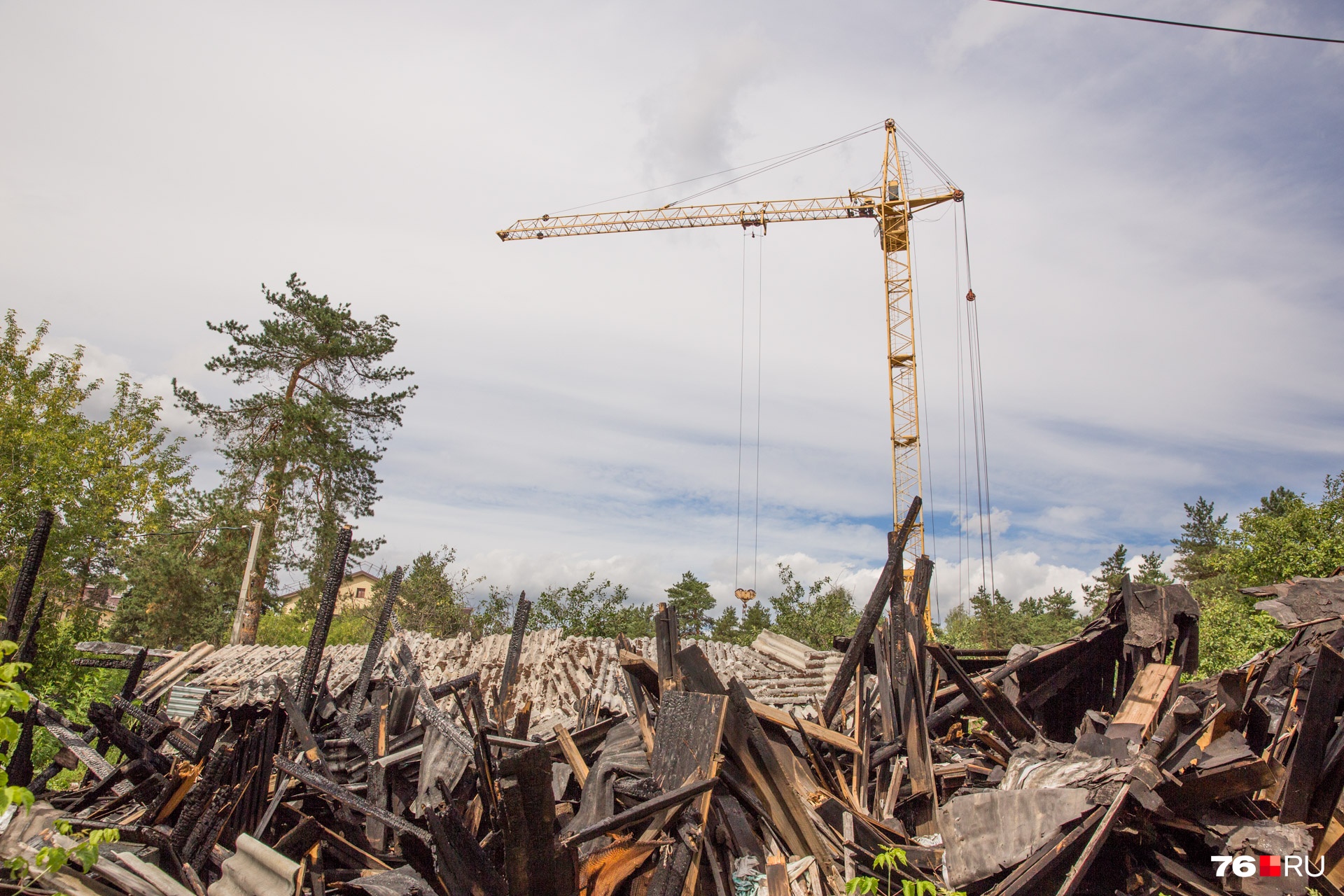 Зачем спалили целый квартал: в Ярославле на месте сгоревших бараков началась масштабная стройка