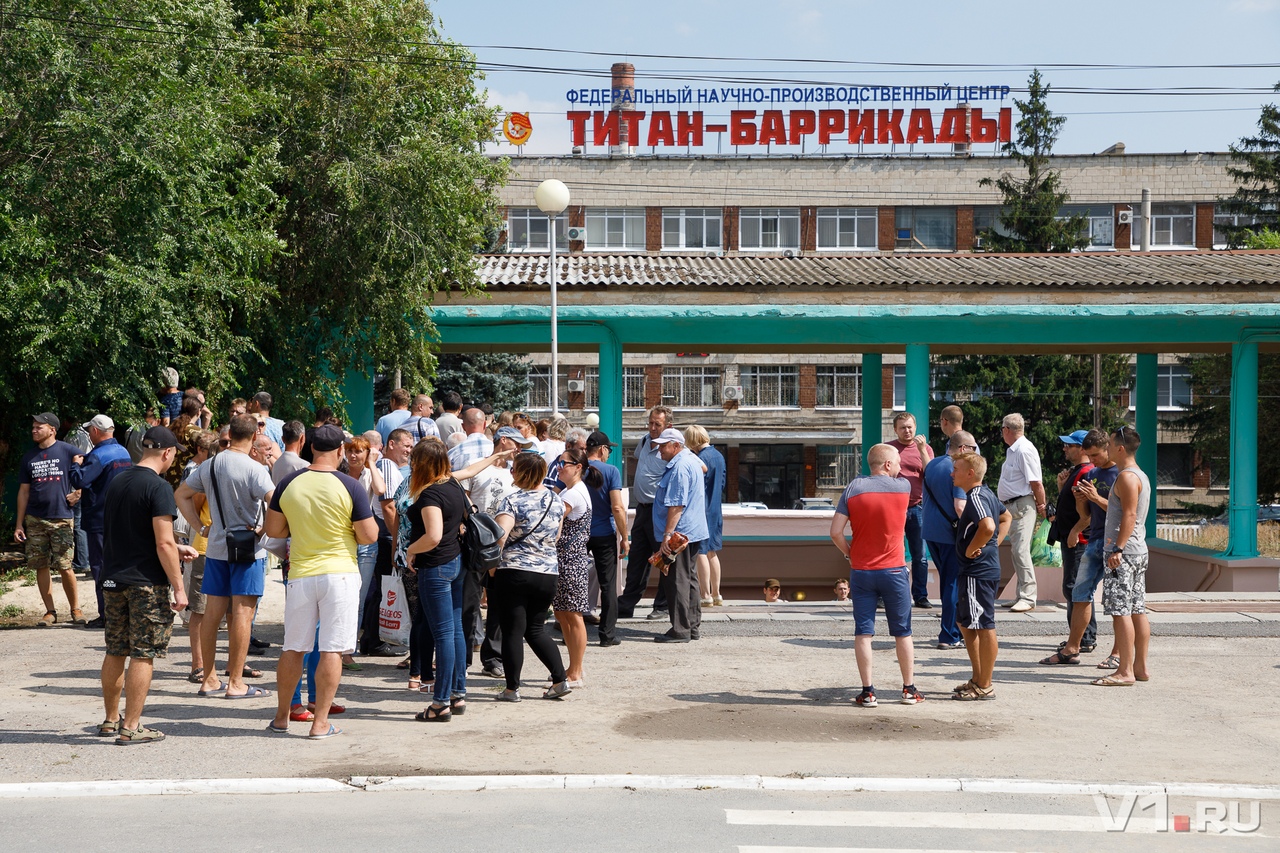 В родные цеха рабочие попасть не могут В родные цеха рабочие попасть не могут